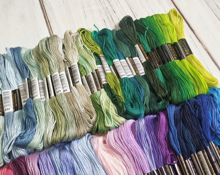 Mulina do haftowania kolorowa 150 szt