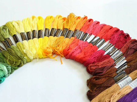 Mulina do haftowania kolorowa 100 szt