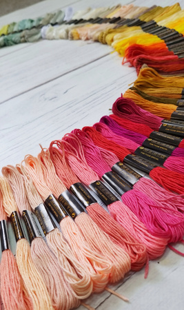 Mulina do haftowania kolorowa 150 szt