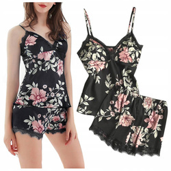 Piżama satynowa w kwiaty - różowa