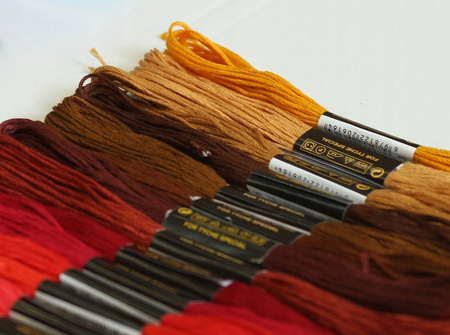 Mulina do haftowania kolorowa 100 szt