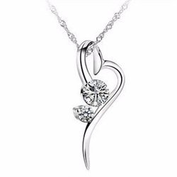 Wisiorek z cyrkonią - serduszko