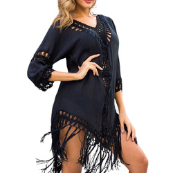 Pareo z ażurowym zdobieniem