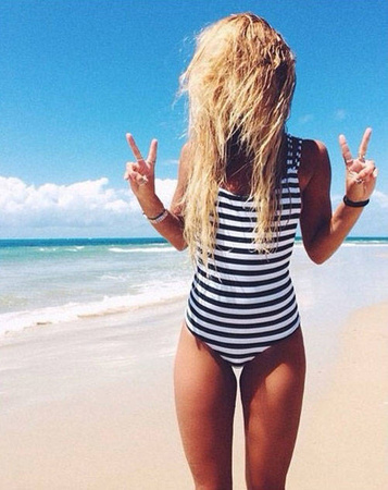 Strój kąpielowy marynarski w biało-czarne paski