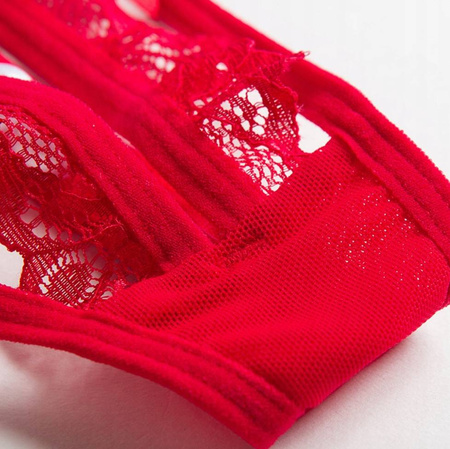 Koronkowe stringi z perełkami